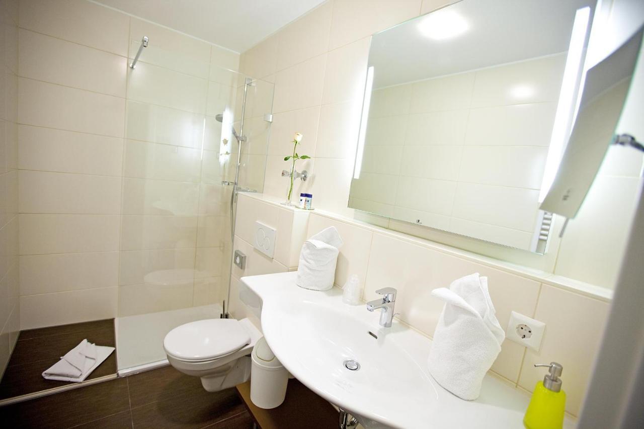 Hotel Hirsch Leonberg Room photo